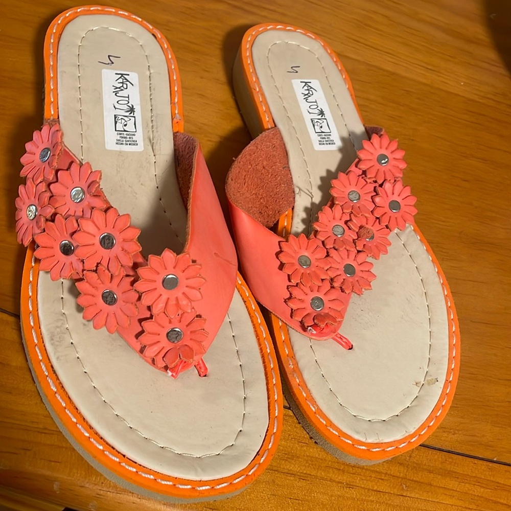 New women sandals